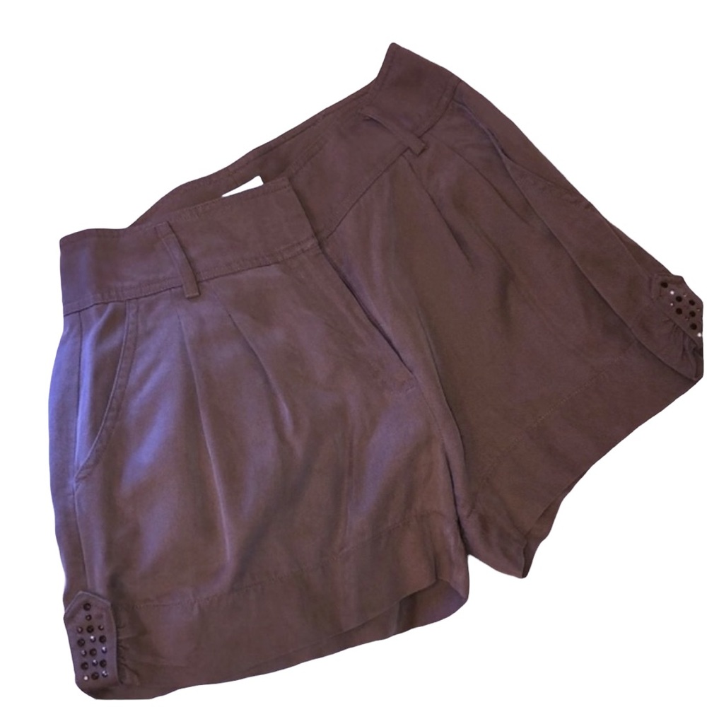 Cache Embellished Pleated Shorts